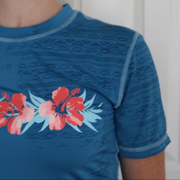 Crazy Shirt Color Changing Rash Guard - Picture 2 of 4